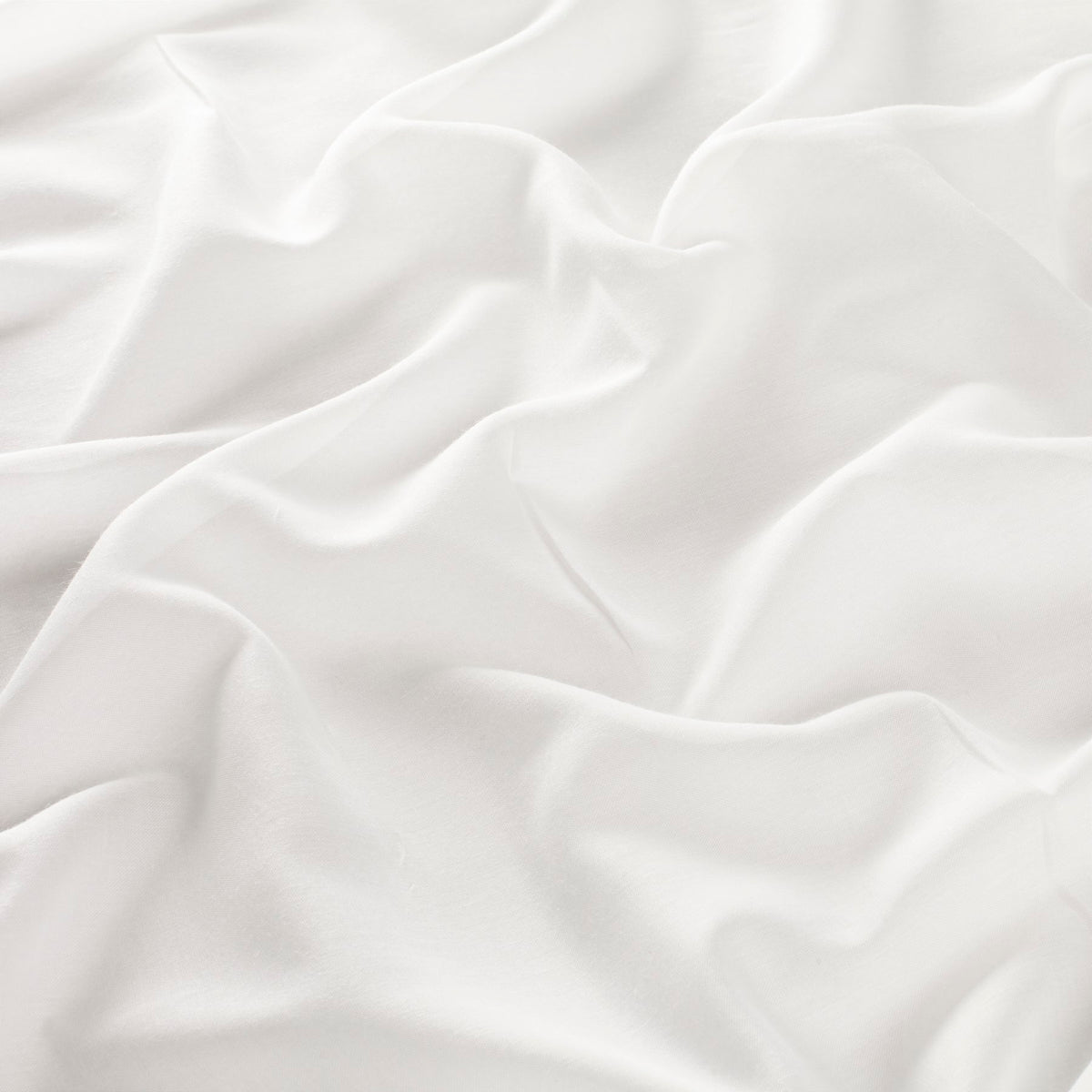 Airy, SHADED WHITE (070), 2024