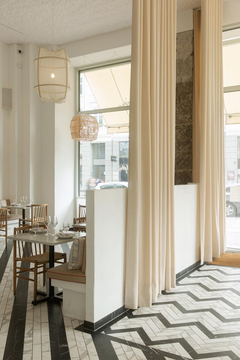 Delphine Restaurant