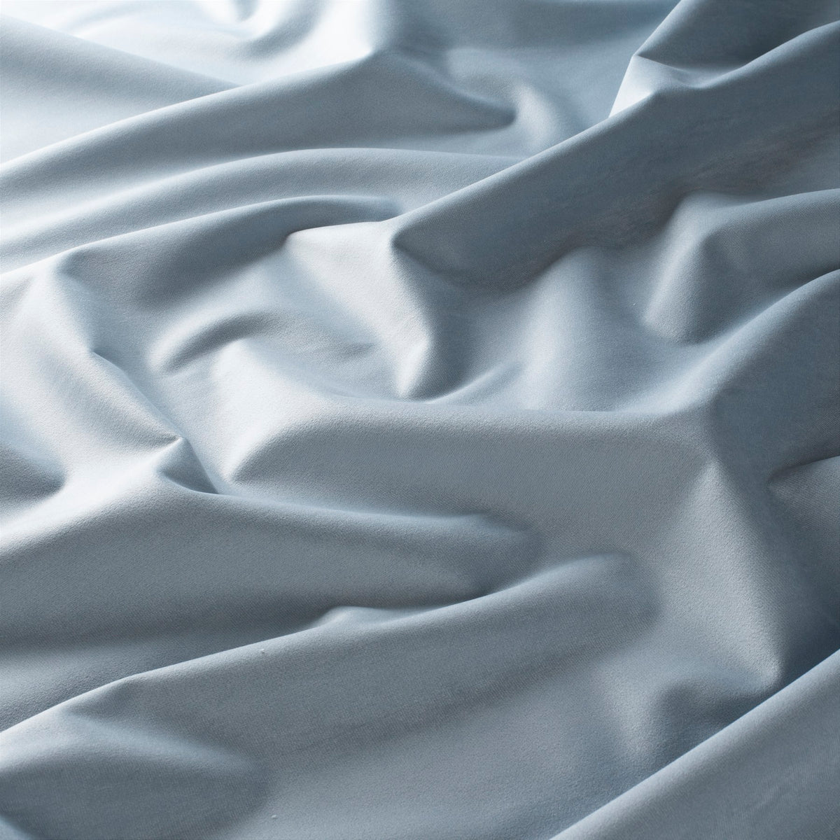 Velvet FR, DUSTY BLUE (050), 2024