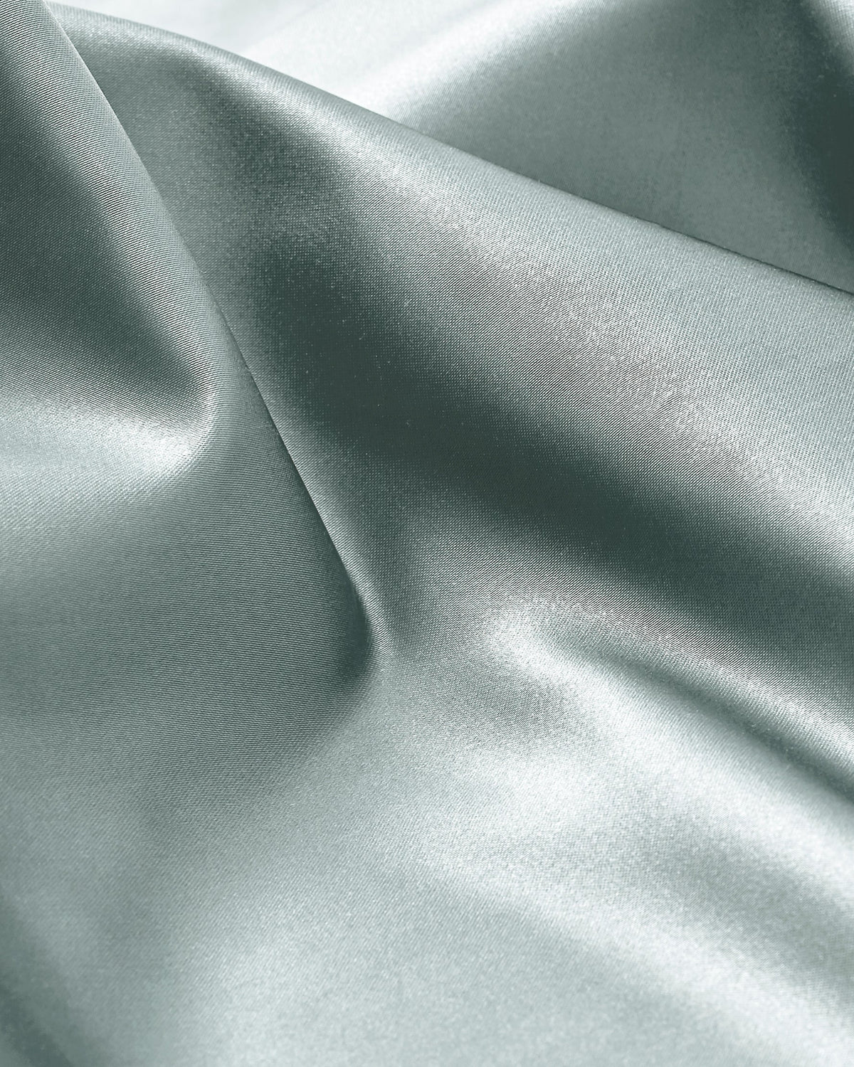SHINY SATIN - understated elegance